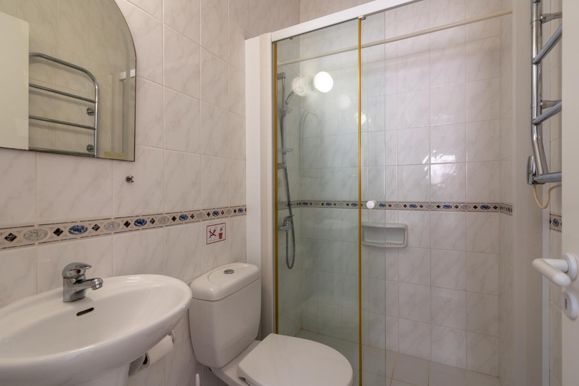 Tropical Paradise In Harbour Paphos, & Close To Apartment *