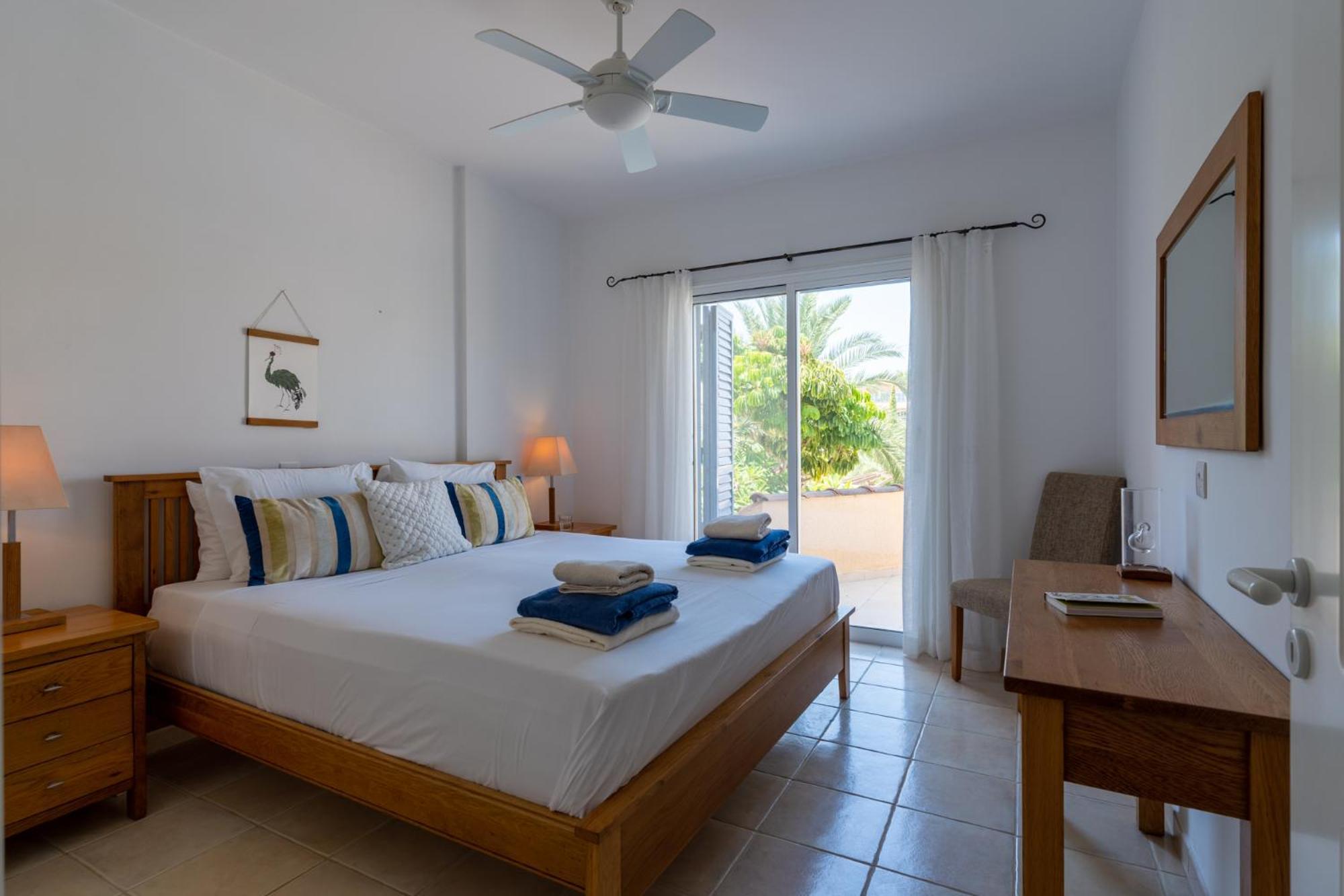 Tropical Paradise In Harbour Paphos, & Close To *
