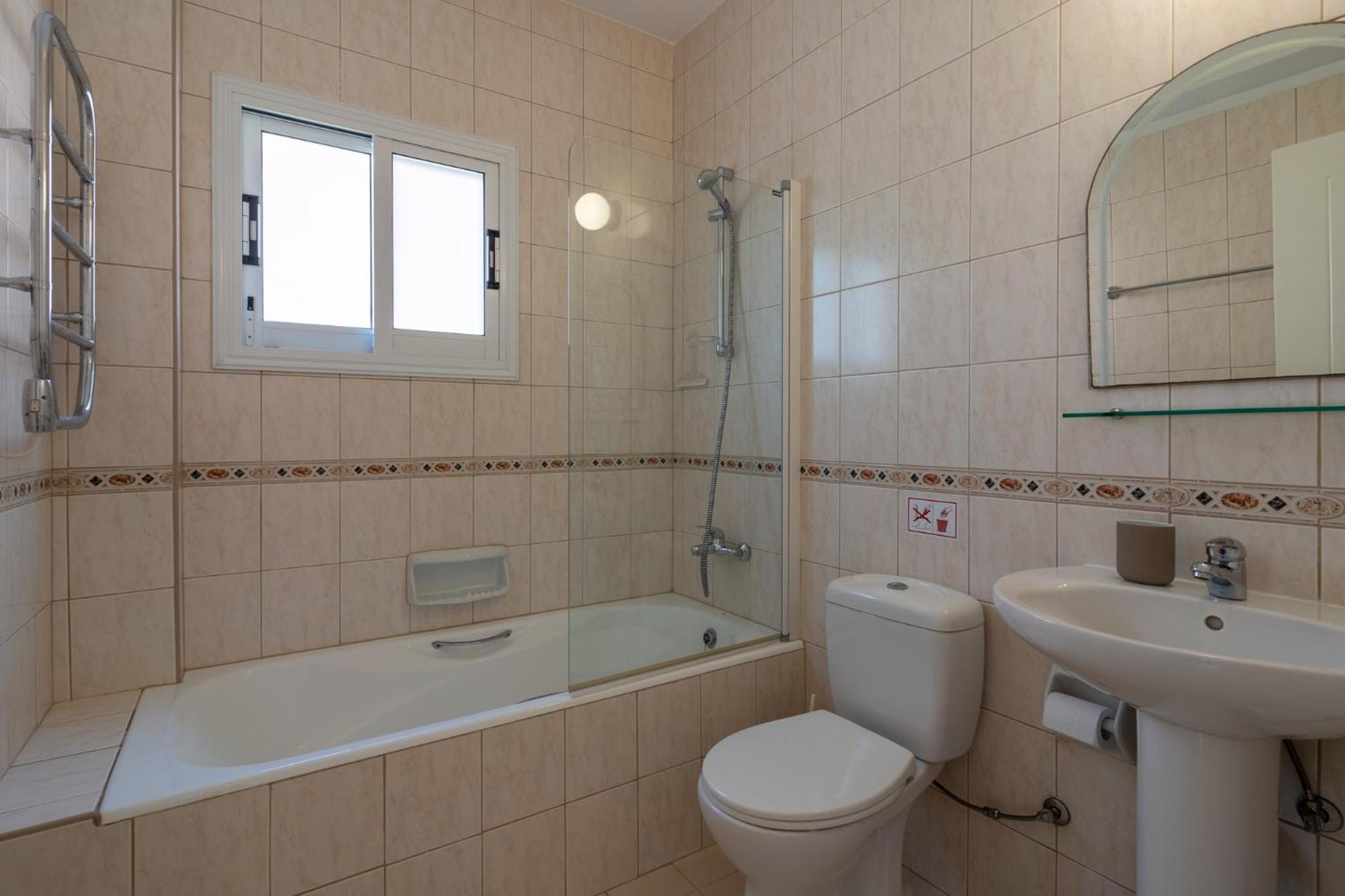 Tropical Paradise In Harbour Paphos, & Close To Pafos