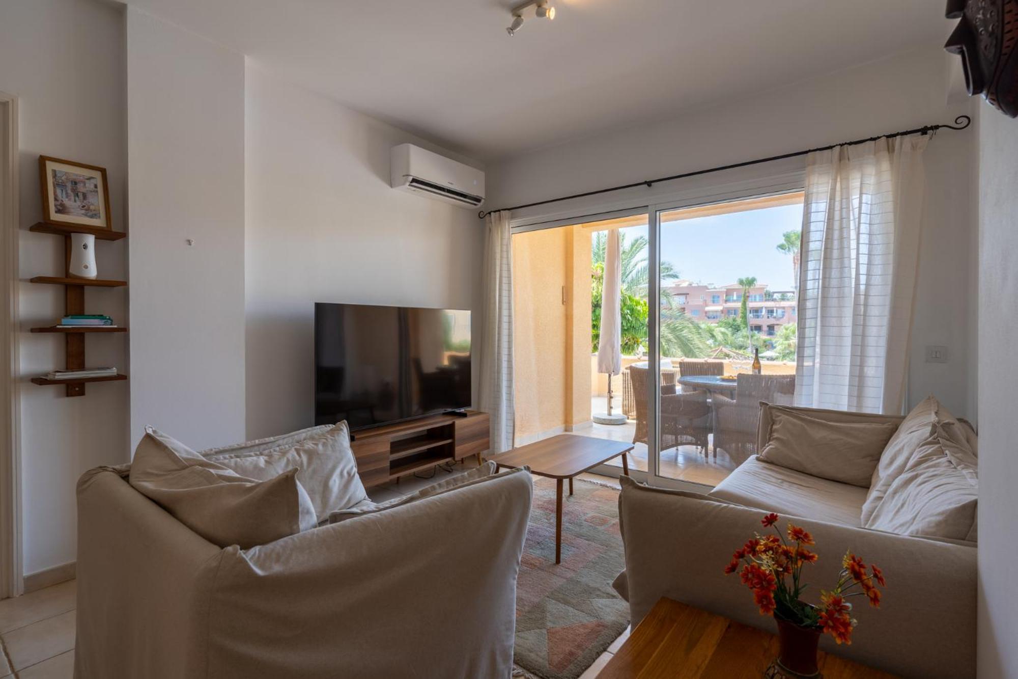 Tropical Paradise In Harbour Paphos, & Close To Apartament Pafos